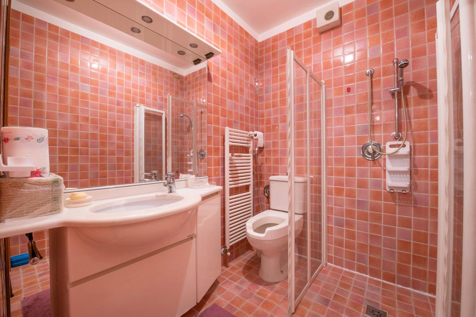 Residenza Impero Bezzecca Apartment Верона Екстериор снимка
