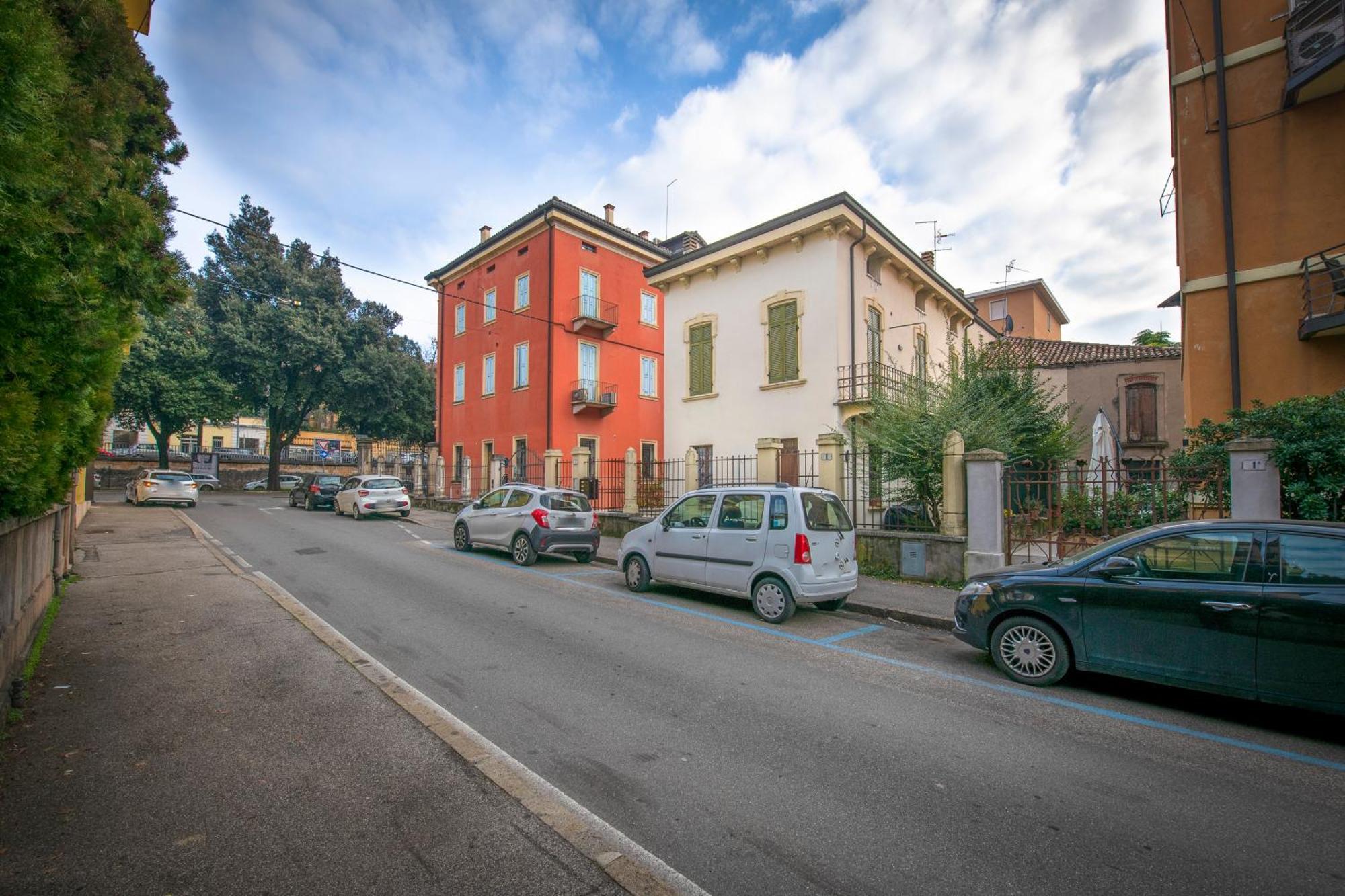 Residenza Impero Bezzecca Apartment Верона Екстериор снимка